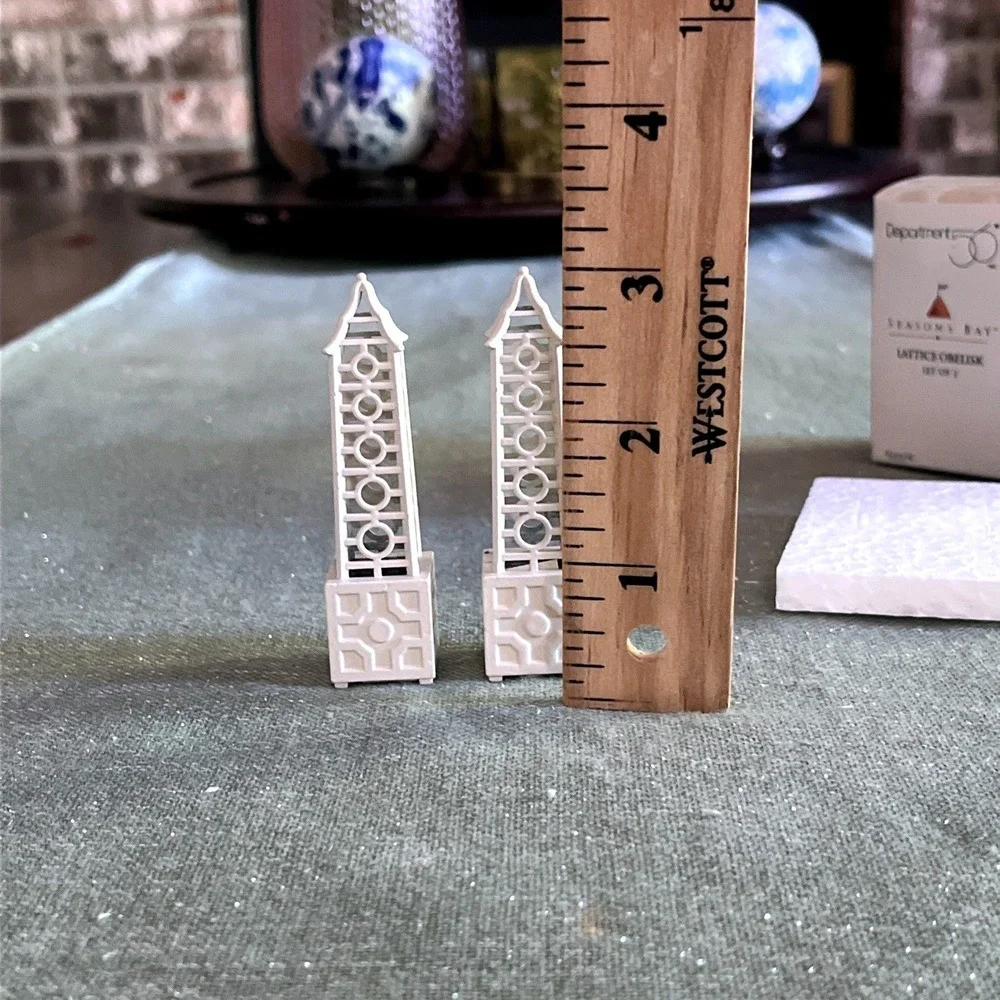 Dept 56 Seasons Bay Lattice Obelisk #53376